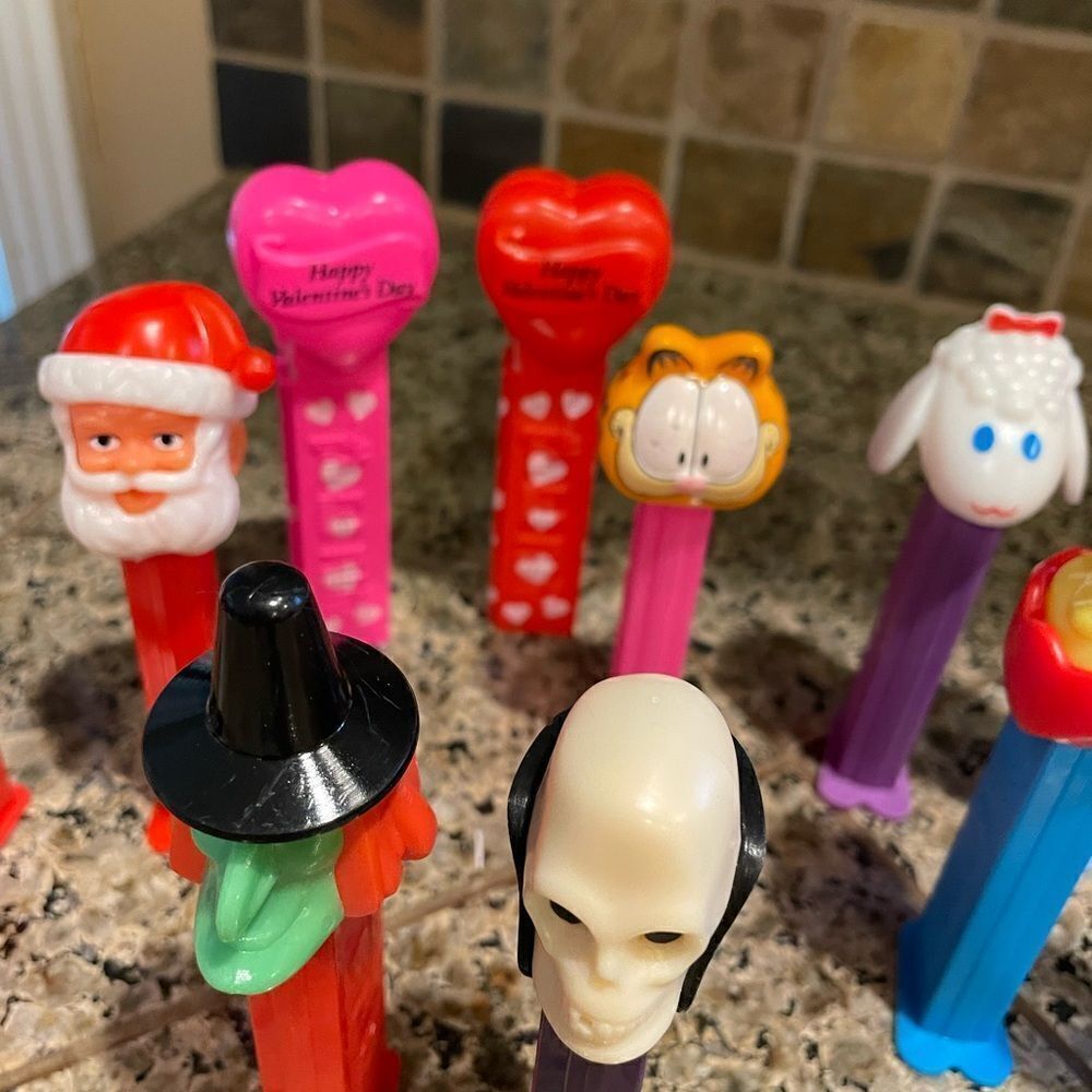 Pez Holiday Collection - Picture 5 of 12